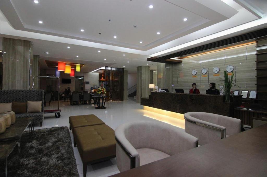 District 21 Hotel Iloilo Zewnętrze zdjęcie