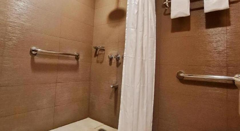 District 21 Hotel Iloilo Zewnętrze zdjęcie
