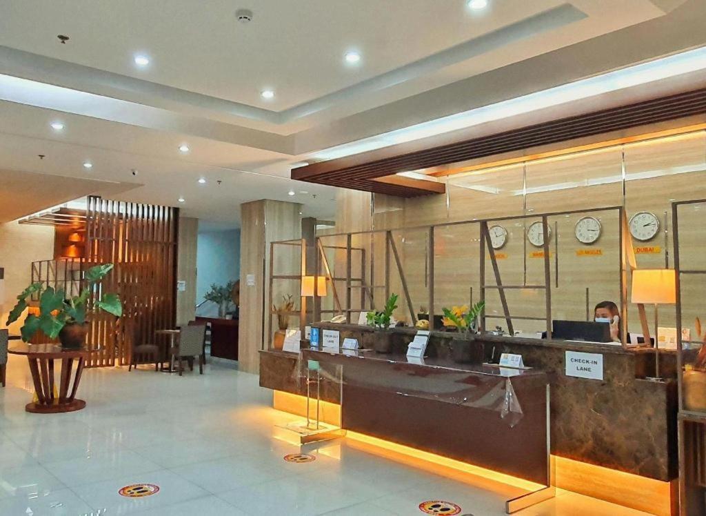 District 21 Hotel Iloilo Zewnętrze zdjęcie